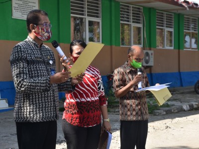 Pelantiakan Pengurus OSIS Masa Bakti 2021/2022