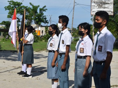Pelantiakan Pengurus OSIS Masa Bakti 2021/2022
